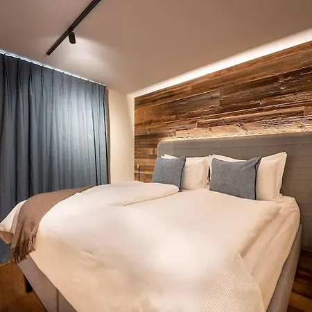 2 Bedroom Apartment, Central Location Διαμέρισμα